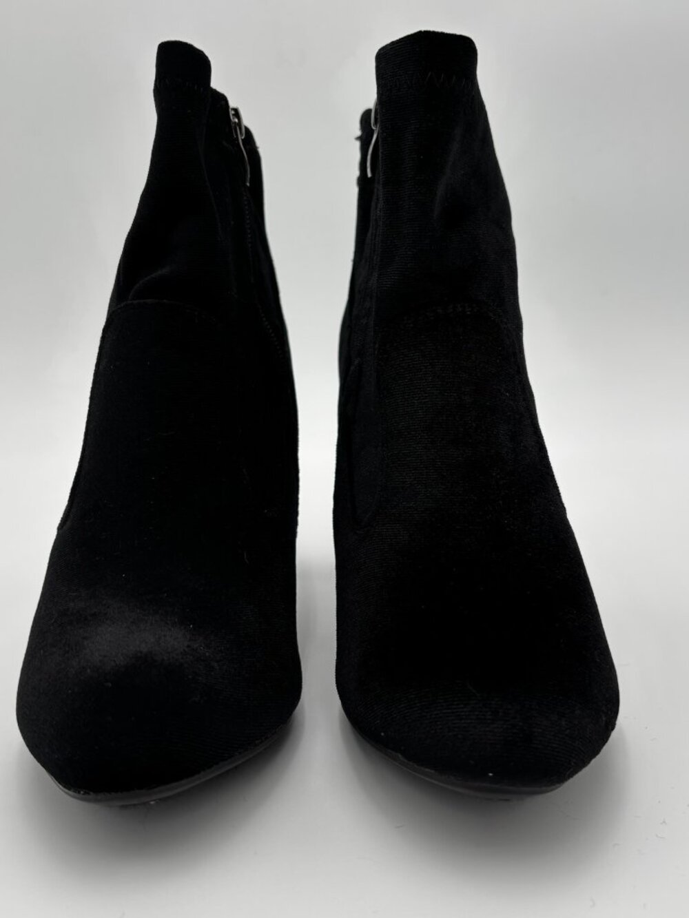 Chelsea Moreland Black Velvet Sock Boots Womens 9W Block Heel Zip Ankle Booties